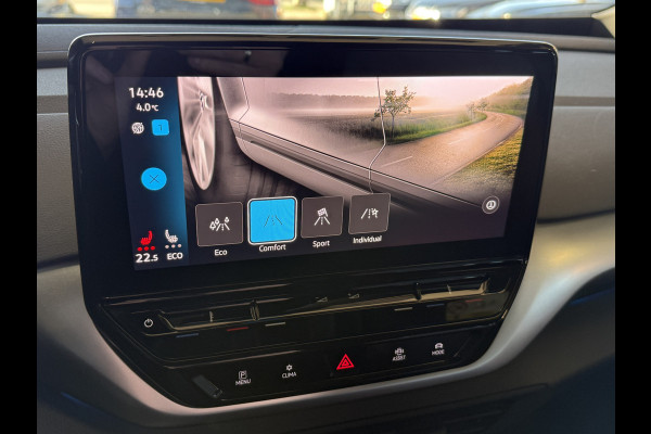 Volkswagen ID.4 First 77 kWh | SOH 90% | Apple Carplay | Elek. Trekhaak | Stoelverwarming | Camera