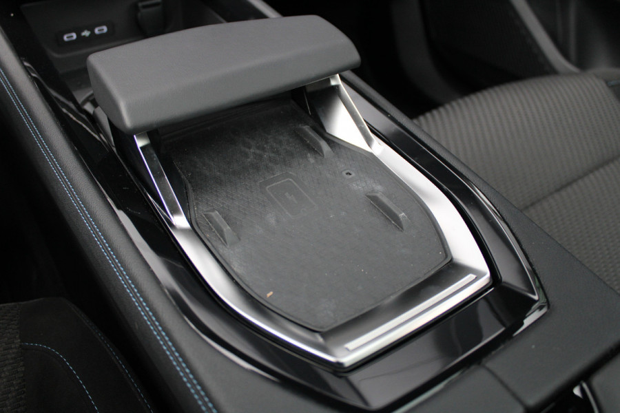 Renault Austral 1.2 E-Tech full hybrid 200 iconic | BTW | PANO | ACC | 360 | STOEL&STUUR VERW | ELEK STOELEN | DODE HOEK |