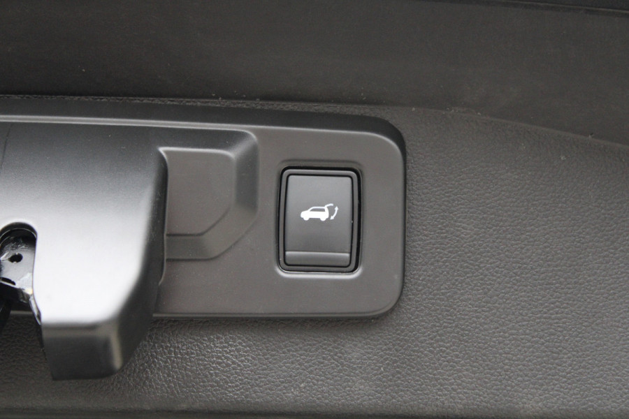 Renault Austral 1.2 E-Tech full hybrid 200 iconic | BTW | PANO | ACC | 360 | STOEL&STUUR VERW | ELEK STOELEN | DODE HOEK |