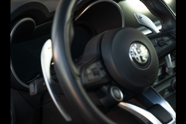 Alfa Romeo Stelvio 2.0 T GME AWD Veloce 280pk | Pano-dak | 21 inch | LED-Matrix koplampen