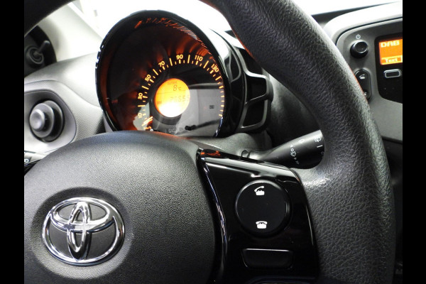 Toyota Aygo 1.0 VVT-i X-Fun AIRCO/BLUETOOTH!