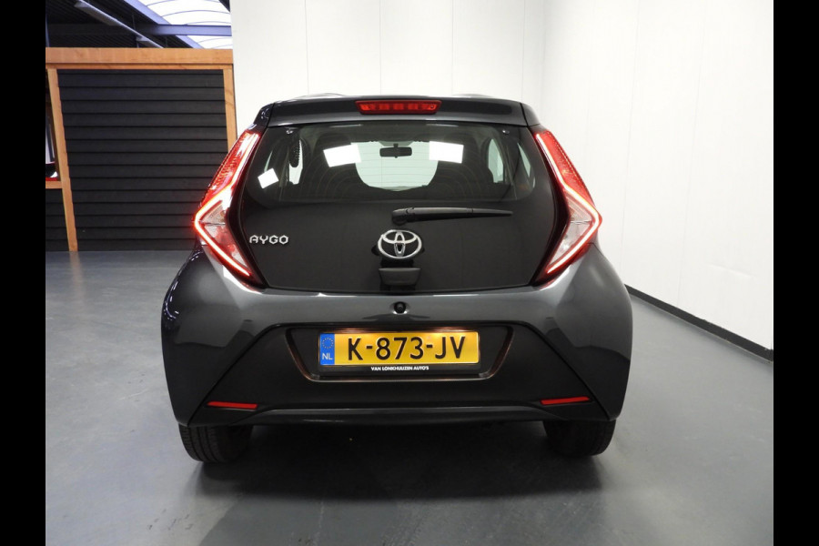 Toyota Aygo 1.0 VVT-i X-Fun AIRCO/BLUETOOTH!