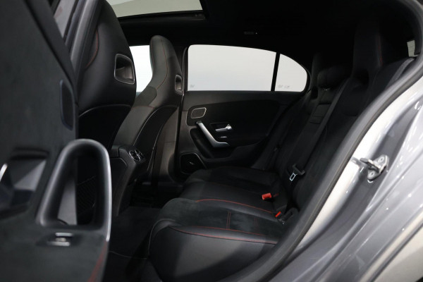 Mercedes-Benz A-Klasse AMG 45 4MATIC+ MULTIBEAM/VIRTUAL/SFEER/PANO/LEER+S.VERWARMING+MEMORY/19" LMV/360 CAM/ACC/12 MND GARANTIE!
