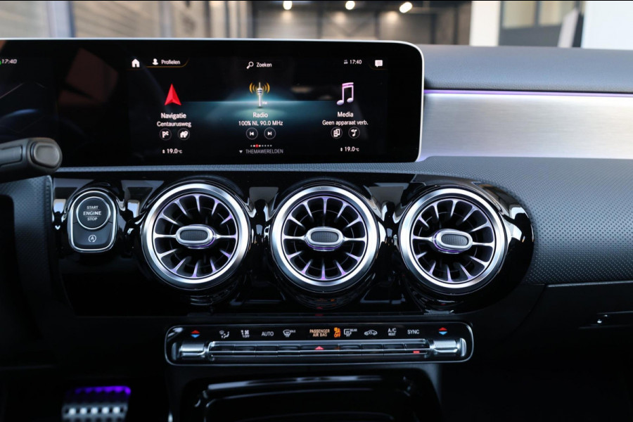 Mercedes-Benz A-Klasse AMG 45 4MATIC+ MULTIBEAM/VIRTUAL/SFEER/PANO/LEER+S.VERWARMING+MEMORY/19" LMV/360 CAM/ACC/12 MND GARANTIE!