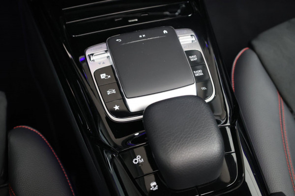 Mercedes-Benz A-Klasse AMG 45 4MATIC+ MULTIBEAM/VIRTUAL/SFEER/PANO/LEER+S.VERWARMING+MEMORY/19" LMV/360 CAM/ACC/12 MND GARANTIE!