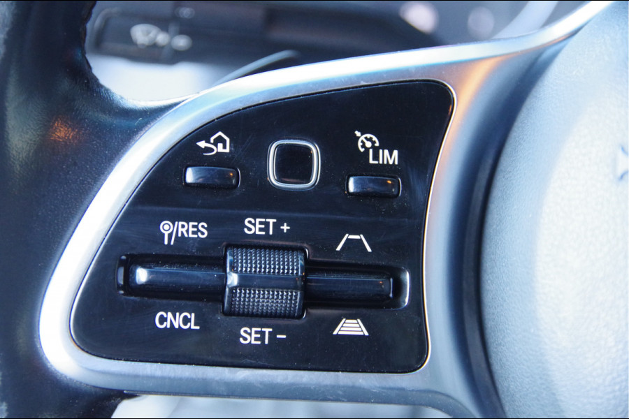 Mercedes-Benz Sprinter 519 3.0 CDI V6 N1 BAKWAGEN DUBBELLUCHT, AUT. LED, 3.5T TREKHAAK, LEDER, GEVEERDE STOEL, ADAPT. CRUISE, TREKHAAK, MBUX 10'', NAVI