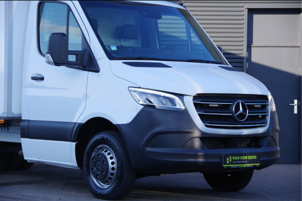 Mercedes-Benz Sprinter 519 3.0 CDI V6 N1 BAKWAGEN DUBBELLUCHT, AUT. LED, 3.5T TREKHAAK, LEDER, GEVEERDE STOEL, ADAPT. CRUISE, TREKHAAK, MBUX 10'', NAVI
