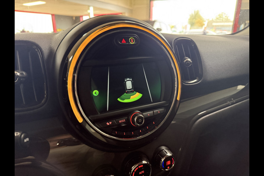 MINI Countryman 1.5 Cooper | Trekhaak | Navi | Cruise