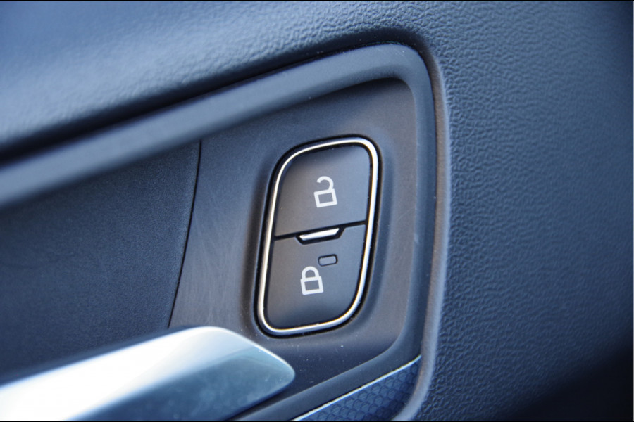 Ford Focus 1.0 EcoBoost Titanium AUT. LED, B&O, STOELVERWARMING, STUURVERWARMING, CLIMA, CAMERA, NAVI, CRUISE, PARKEERSENSOREN,