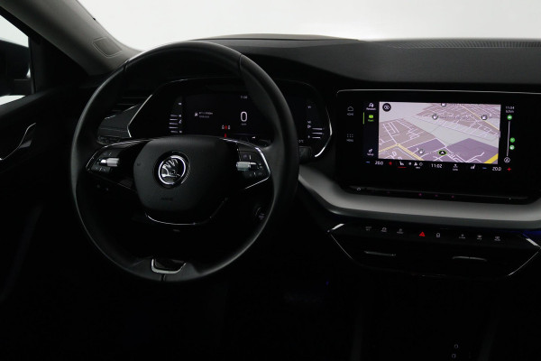 Škoda Octavia Combi 1.0 e-TSI Business Edition Plus (TREKHAAK, STOELVERWARMING, HEAD-UP, CAMERA, ELEKTR STOELEN, SFEERVERLICHTING)