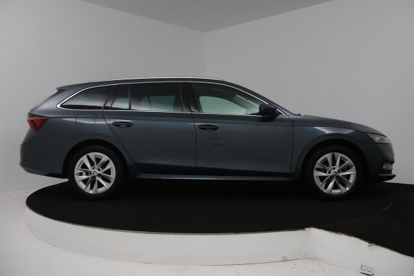 Škoda Octavia Combi 1.0 e-TSI Business Edition Plus (TREKHAAK, STOELVERWARMING, HEAD-UP, CAMERA, ELEKTR STOELEN, SFEERVERLICHTING)