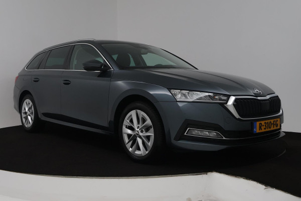 Škoda Octavia Combi 1.0 e-TSI Business Edition Plus (TREKHAAK, STOELVERWARMING, HEAD-UP, CAMERA, ELEKTR STOELEN, SFEERVERLICHTING)