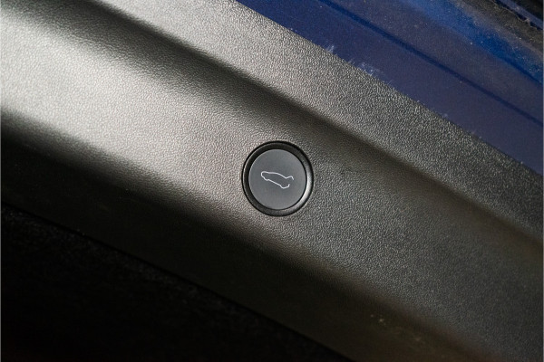 Tesla Model Y RWD 58 kWh 300PK | Incl. BTW | SOH 96% | NL AUTO | 1e Eig.+NAP | Pano | Full Self Driving | 12 MND Garantie