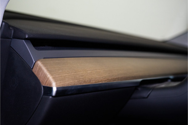 Tesla Model Y RWD 58 kWh 300PK | Incl. BTW | SOH 96% | NL AUTO | 1e Eig.+NAP | Pano | Full Self Driving | 12 MND Garantie