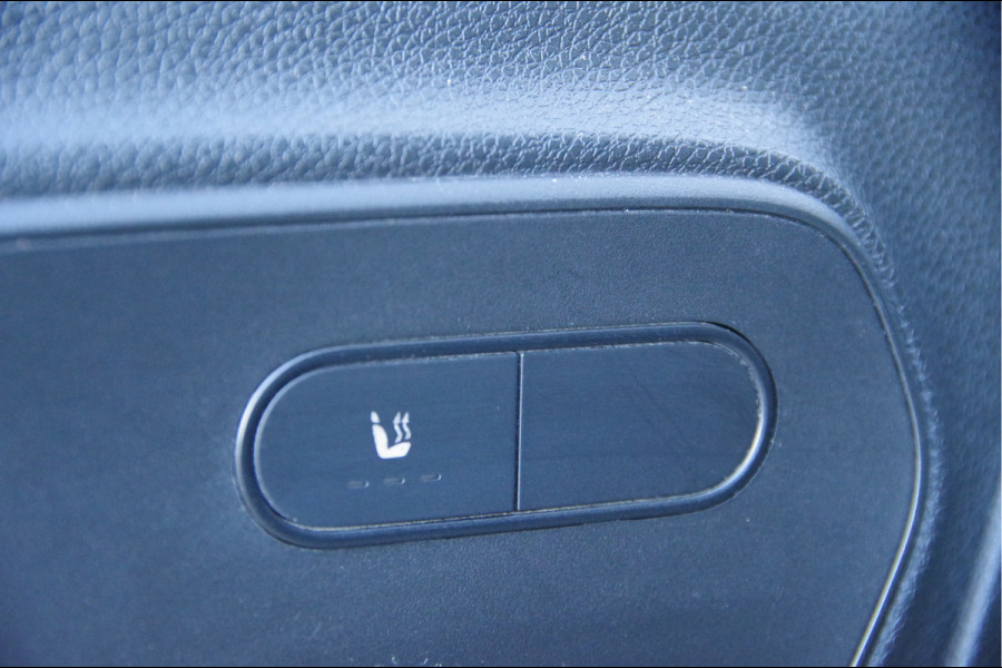 Mercedes-Benz Sprinter 319 3.0 CDI V6 L2H1 AUT. LED, MBUX 10'', 3.5T TREKHAAK, STOELVERWARMING, CAMERA, NAVI, CRUISE, CLIMA, PARKEERSENSOREN, CARPLAY