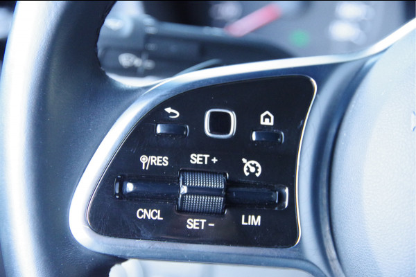 Mercedes-Benz Sprinter 319 3.0 CDI V6 L2H1 AUT. LED, MBUX 10'', 3.5T TREKHAAK, STOELVERWARMING, CAMERA, NAVI, CRUISE, CLIMA, PARKEERSENSOREN, CARPLAY