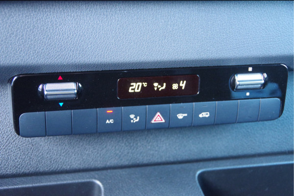 Mercedes-Benz Sprinter 319 3.0 CDI V6 L2H1 AUT. LED, MBUX 10'', 3.5T TREKHAAK, STOELVERWARMING, CAMERA, NAVI, CRUISE, CLIMA, PARKEERSENSOREN, CARPLAY