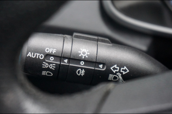 MG ZS 143PK EV Luxury | AUTOMAAT | PANO | CAMERA | STOELVERWARMING