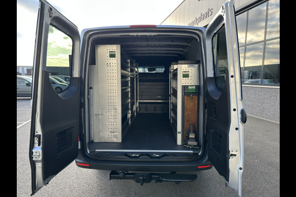 Mercedes-Benz Sprinter 315 CDI RWD L2 H1 3500KG Trekhaak / BOTT Inrichting / MBUX 10.25 / Navigatie / Cruise control / Airco