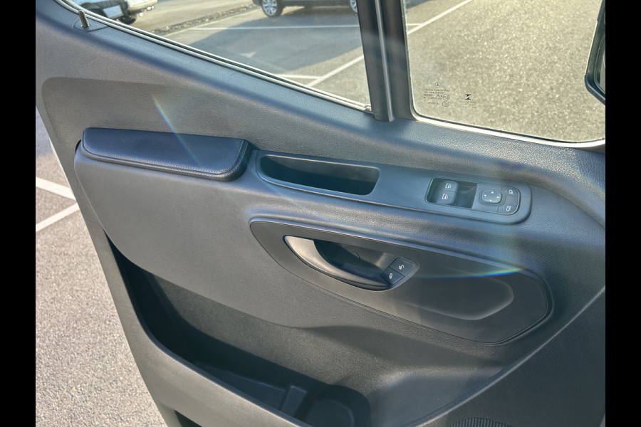 Mercedes-Benz Sprinter 315 CDI RWD L2 H1 3500KG Trekhaak / BOTT Inrichting / MBUX 10.25 / Navigatie / Cruise control / Airco