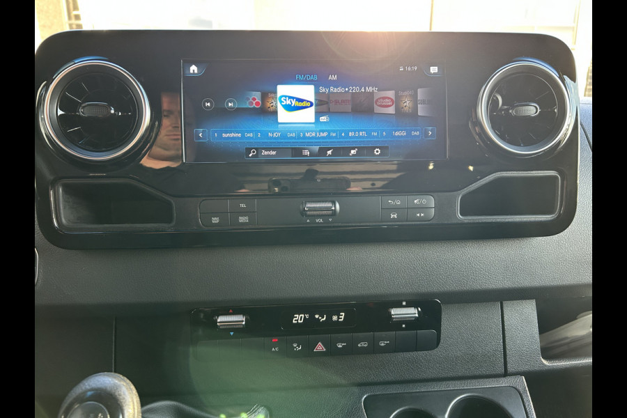 Mercedes-Benz Sprinter 315 CDI RWD L2 H1 3500KG Trekhaak / BOTT Inrichting / MBUX 10.25 / Navigatie / Cruise control / Airco