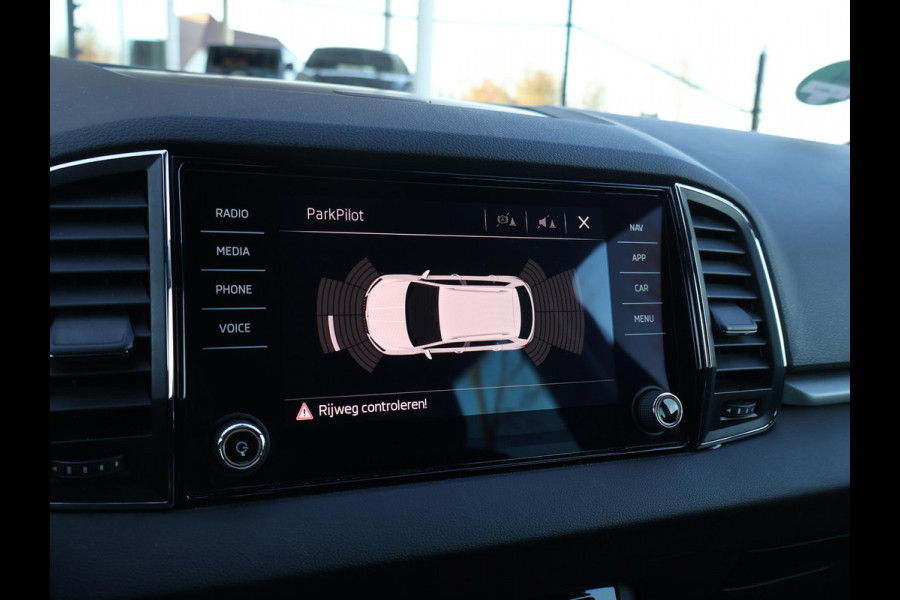 Škoda Karoq 1.0 TSI CLEVER EDITION + 18 INCH | APPLE CARPLAY | STOELVERW. | DAB