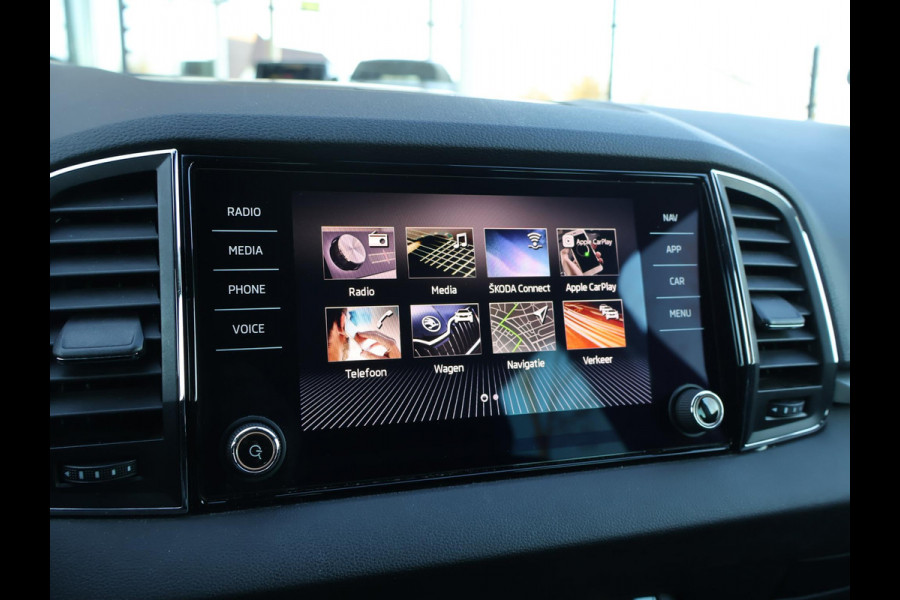 Škoda Karoq 1.0 TSI CLEVER EDITION + 18 INCH | APPLE CARPLAY | STOELVERW. | DAB