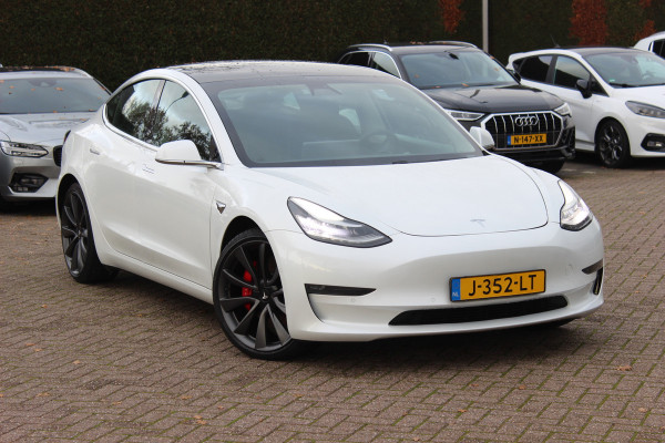 Tesla Model 3 Performance AWD 75 kWh / SoH 90.3% / Autopilot / Panoramadak / Camera / Leder / 20'' / Leder / Premium Audio
