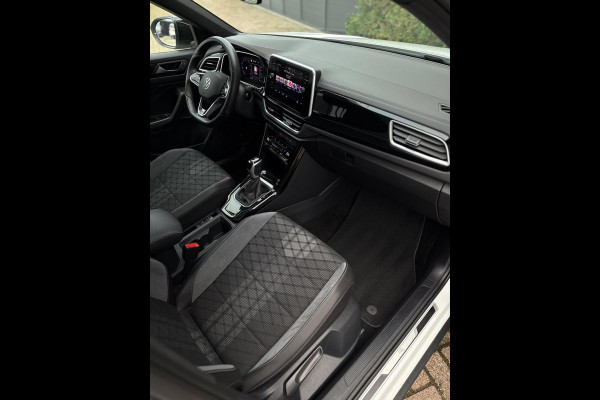 Volkswagen T-Roc 1.5 TSI 3x R-Line Panorama CarPlay