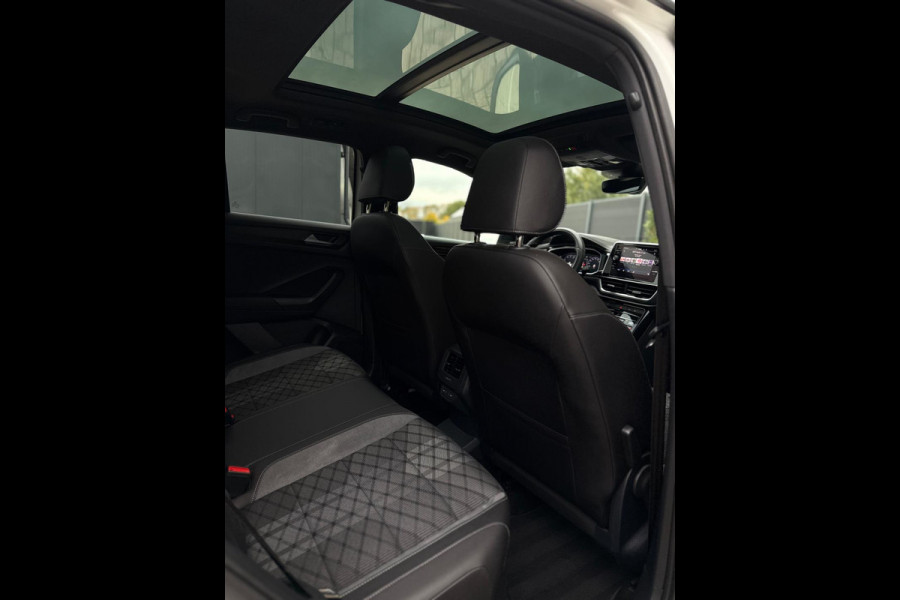 Volkswagen T-Roc 1.5 TSI 3x R-Line Panorama CarPlay