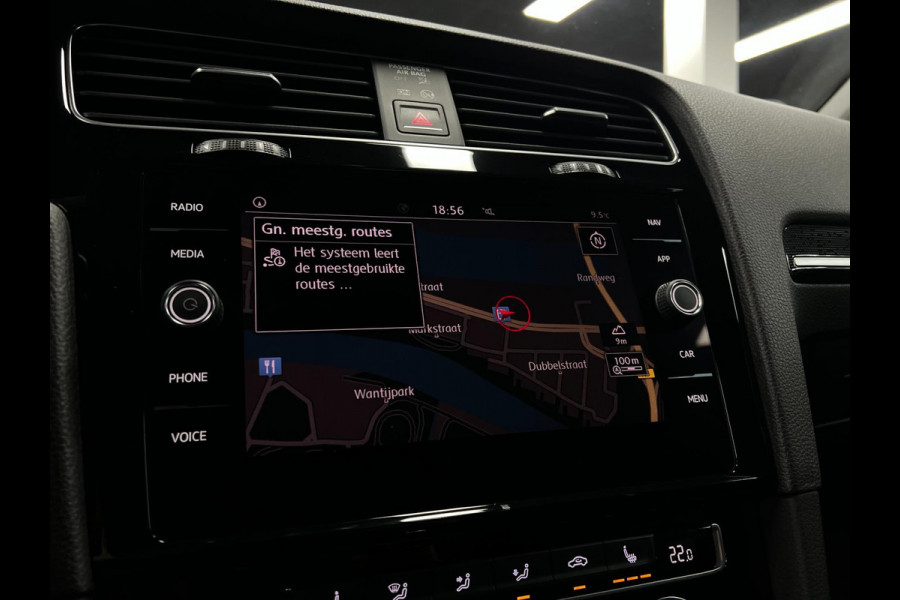 Volkswagen Golf 1.5 TSI R-Line | ACC | PDC | Carplay | LED |