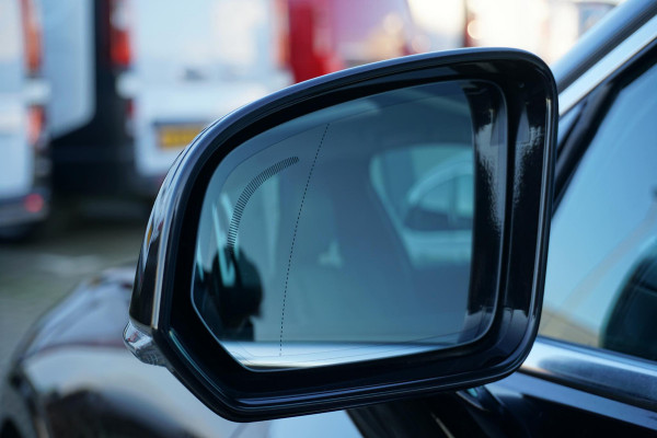 Volvo V60 2.0 T4 Momentum Pro + LEDER / PANO / TREKHAAK ELEKTRISCH