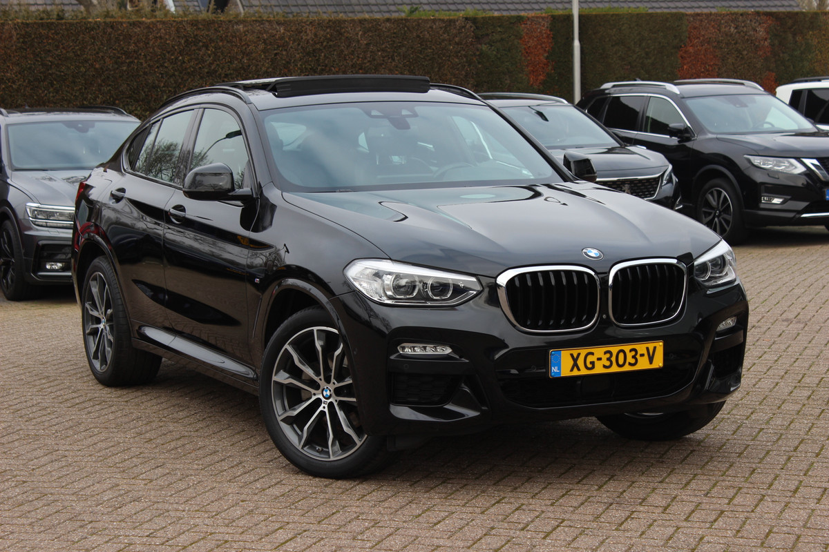 BMW X4 xDrive20i High Exe. M Sport / Panoramadak / 360Camera / Leder / 20'' / Harman Kardon / Navigatie / Dodehoek / DAB / Stoelverwarming / ACC