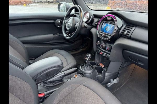 MINI Mini 1.5 One Salt Automaat Airco/ECC,Navigatie,Panoramadak