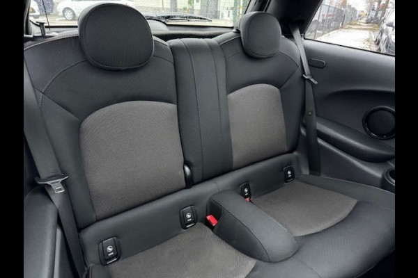 MINI Mini 1.5 One Salt Automaat Airco/ECC,Navigatie,Panoramadak