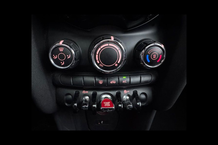 MINI Mini 1.5 One Salt Automaat Airco/ECC,Navigatie,Panoramadak