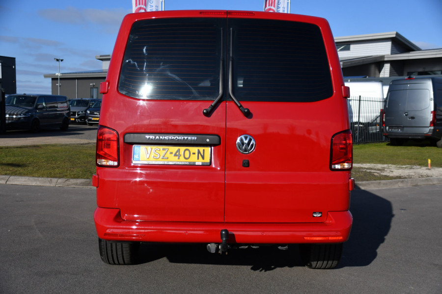 Volkswagen Transporter 2.0 TDI L2H1 30 DC PB Edition MARGE! Camera, Cruise, Carplay, 150pk, Trekhaak, Multimedia, Automaat, Sensoren, Uniek!
