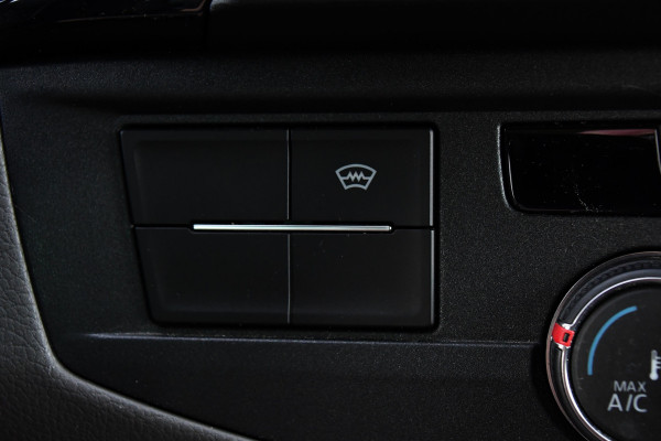 Volkswagen Transporter 2.0 TDI L2H1 30 DC Bulli Virtual, Carplay, Camera, LED, 150pk, 2 x Schuifdeur, Automaat, Trekhaak, Uniek!