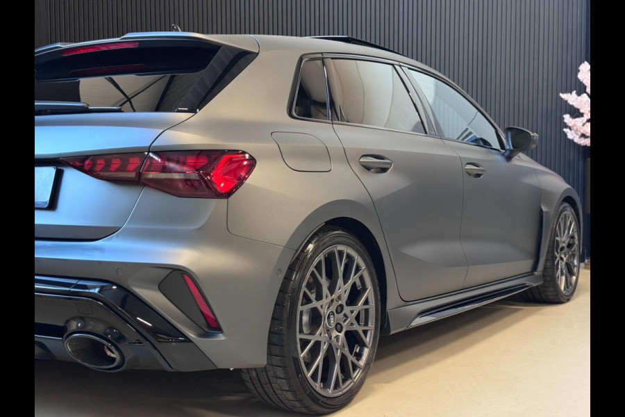 Audi RS3 2.5 TFSI RS 3 quattro | SCHAALSTOELEN | ALCANTARA | PANO | SONOS