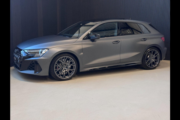 Audi RS3 2.5 TFSI RS 3 quattro | SCHAALSTOELEN | ALCANTARA | PANO | SONOS