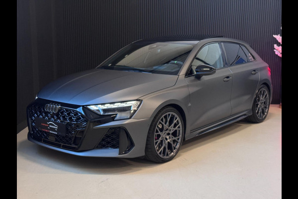 Audi RS3 2.5 TFSI RS 3 quattro | SCHAALSTOELEN | ALCANTARA | PANO | SONOS