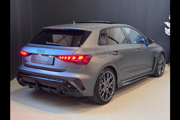 Audi RS3 2.5 TFSI RS 3 quattro | SCHAALSTOELEN | ALCANTARA | PANO | SONOS