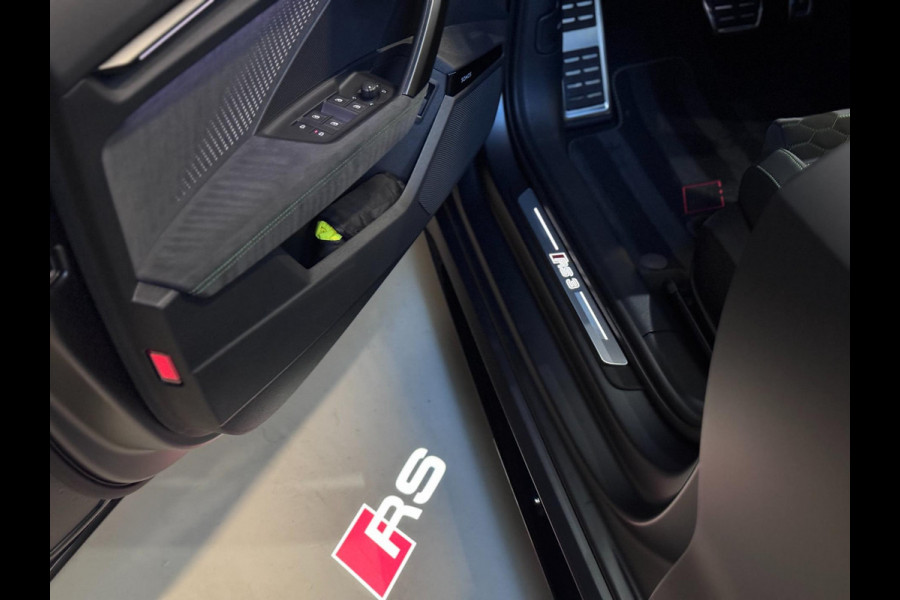 Audi RS3 2.5 TFSI RS 3 quattro | SCHAALSTOELEN | ALCANTARA | PANO | SONOS