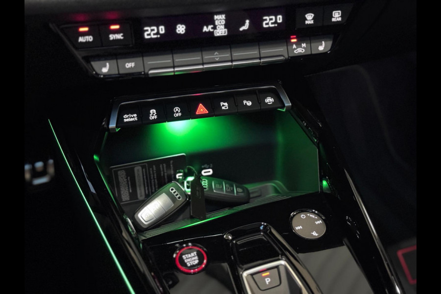 Audi RS3 2.5 TFSI RS 3 quattro | SCHAALSTOELEN | ALCANTARA | PANO | SONOS