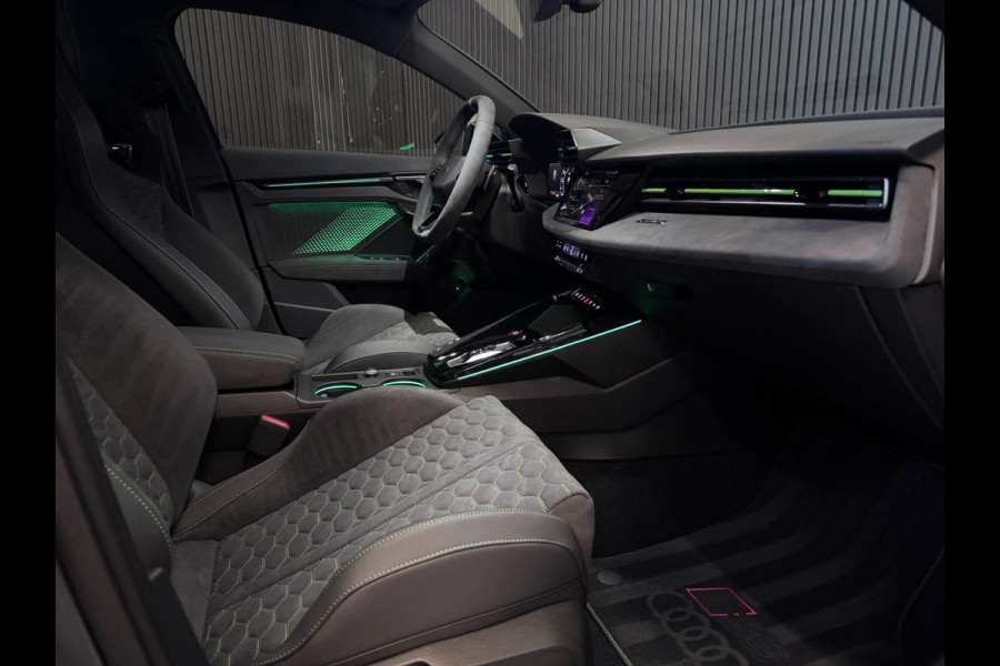 Audi RS3 2.5 TFSI RS 3 quattro | SCHAALSTOELEN | ALCANTARA | PANO | SONOS