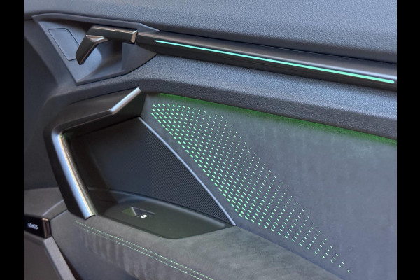 Audi RS3 2.5 TFSI RS 3 quattro | SCHAALSTOELEN | ALCANTARA | PANO | SONOS