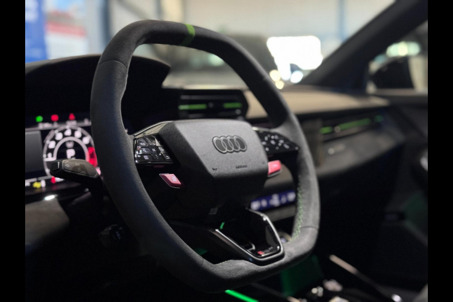 Audi RS3 2.5 TFSI RS 3 quattro | SCHAALSTOELEN | ALCANTARA | PANO | SONOS