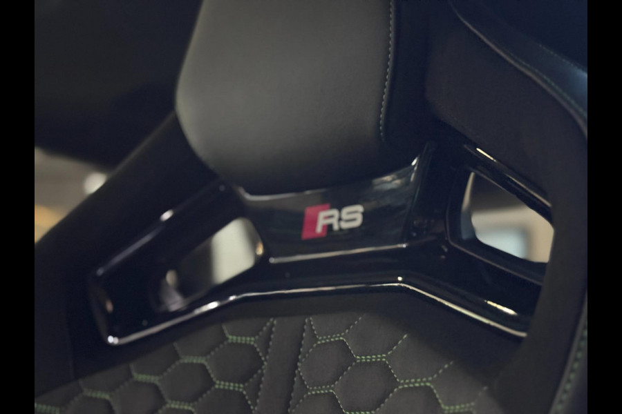 Audi RS3 2.5 TFSI RS 3 quattro | SCHAALSTOELEN | ALCANTARA | PANO | SONOS