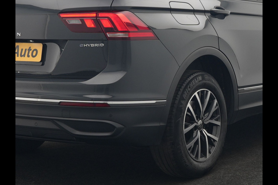 Volkswagen Tiguan 1.4 TSI eHybrid Life Plug In Hybrid 245pk PHEV | Adaptive Cruise | Lederen Sportstoelen Memory & Verwarmd | Stuur Verwarmd | Virtual Cockpit | Navigatie | DAB |