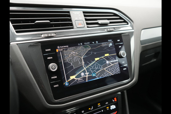 Volkswagen Tiguan 1.4 TSI eHybrid Life Plug In Hybrid 245pk PHEV | Adaptive Cruise | Lederen Sportstoelen Memory & Verwarmd | Stuur Verwarmd | Virtual Cockpit | Navigatie | DAB |